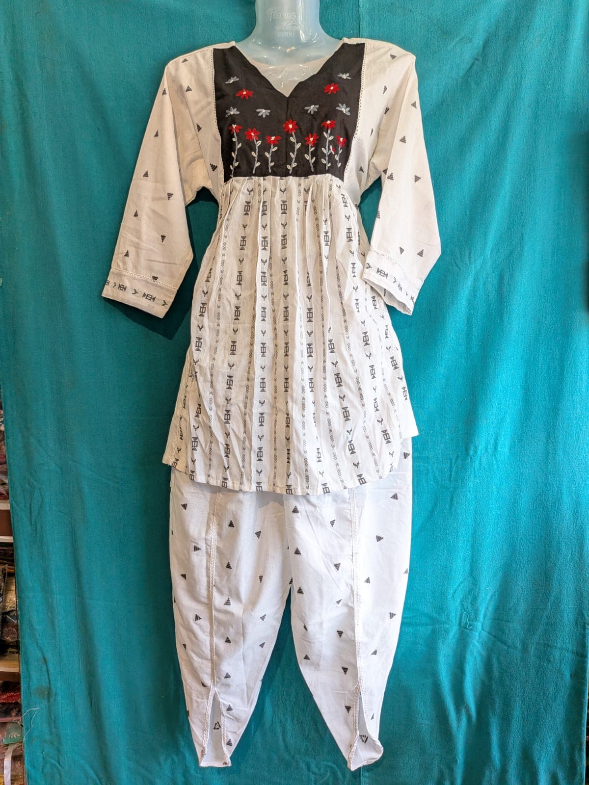Ivory Bloom Kurti - 2